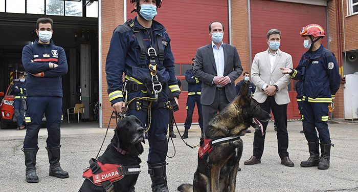 El Cuerpo de Bomberos de Guadalajara estrena la ‘Unidad K9’ para intervenciones de rescate con perros