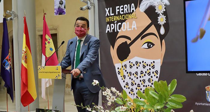 El Gobierno de Castilla-La Mancha pondrá a disposición del sector apícola 5,2 millones de euros para la mejora de la biodiversidad