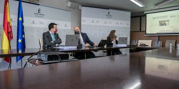 El Gobierno regional considera que el desafío del agua a nivel nacional debe afrontarse desde el apoyo a un modelo de agricultura familiar en toda España