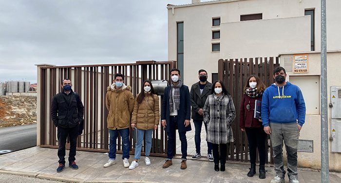 El Gobierno regional entrega dos viviendas de protección oficial en Belmonte