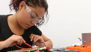 El Gobierno regional subvenciona 33 proyectos de innovación en FP para desarrollar en 27 centros educativos de la Comunidad Autónoma