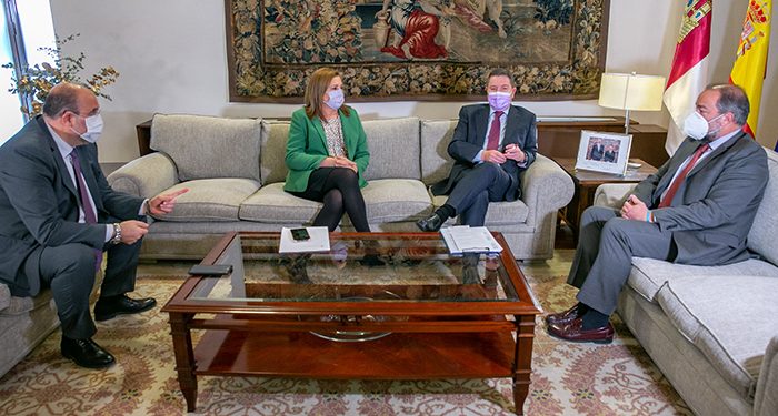 El Gobierno regional tiende la mano al nuevo rector de la UCLM para reforzar las acciones que su equipo impulsará en los próximos años 1 El Gobierno regional tiende la mano al nuevo rector de la UCLM para reforzar las acciones que su equipo impulsará en los próximos años