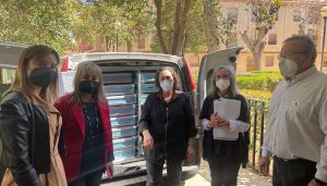 El Gobierno regional y el Ayuntamiento de Quintanar del Rey ponen en marcha un servicio de comidas a domicilio para personas mayores