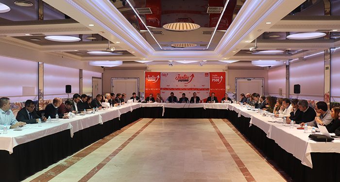 El PSOE de CLM pide el cese inmediato de Serrano por el contrato ilegal a la empresa de su madre