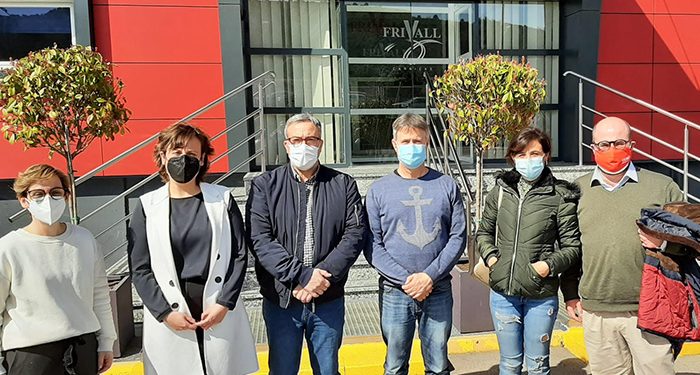 El secretario general de CCOO-Industria CLM y la secretaria general de CCOO-Cuenca visitan las instalaciones de la cárnica Frivall en Villar de Olalla