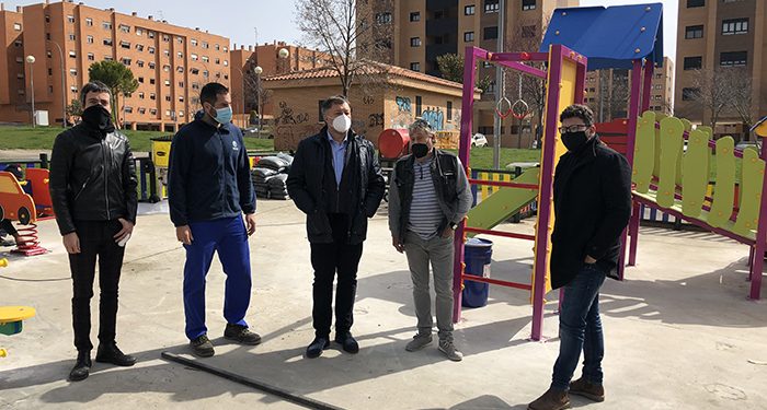 En marcha la renovación de más de una decena de áreas infantiles de Cuenca