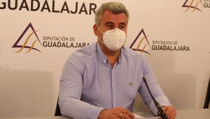 Esteban afirma que la diputada de Economía “no se entera” de la realidad del recurso del Grupo Popular