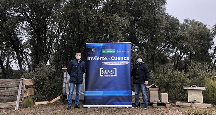 Invierte en Cuenca visita el proyecto de apicultores de Noheda instalado en Villar de Domingo García 1 Invierte en Cuenca visita el proyecto de apicultores de Noheda instalado en Villar de Domingo García