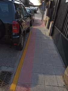 IU Azuqueca denuncia los problemas que existen en el barrio de Vallehermoso