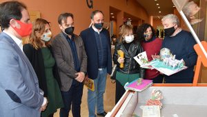 La Biblioteca General del Campus de Cuenca acoge la exposición ‘La magia de los libros pop-up’