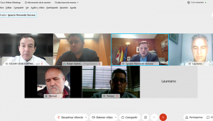 La Federación Regional del Taxi aborda el “transporte a demanda” con el consejero de Fomento