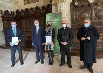 La Fundación Iberdrola España firma un convenio con Ayuntamiento y Cabildo para la iluminación ornamental exterior de la Catedral de Sigüenza