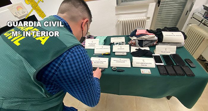 La Guardia Civil detiene a cuatro personas en Tarancón por delitos de falsedad documental, contra la seguridad del tráfico y tentativa de hurto