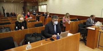 La Mesa de las Cortes regionales da el visto bueno a la firma de convenios con las dos universidades y la Real Fundación de Toledo