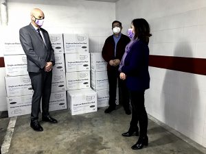 La Subdelegación del Gobierno en Cuenca ha iniciado el reparto de 46.000 mascarillas quirúrgicas para distribuir entre entidades locales y entidades sociales