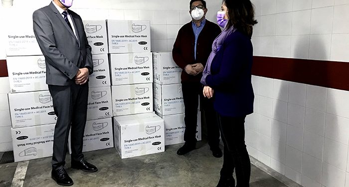 La Subdelegación del Gobierno en Cuenca ha iniciado el reparto de 46.000 mascarillas quirúrgicas para distribuir entre entidades locales y entidades sociales