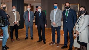 La UCLM y Globalcaja estrechan lazos en la primera visita institucional del rector a la entidad financiera