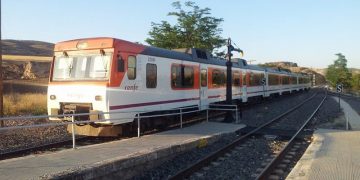 Los estudiantes de la UCLM se suman a la defensa del tren convencional Madrid-Cuenca-Valencia