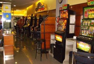 Los trabajadores del juego privado de  Castilla-La Mancha se sienten “engañados y abandonados” por el gobierno regional