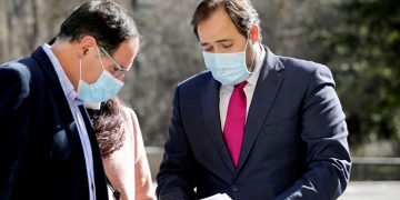 Núñez exige a Page que ordene a sus senadores que apoyen la propuesta del PP para que el comercio minorista turístico pueda beneficiarse de ayudas