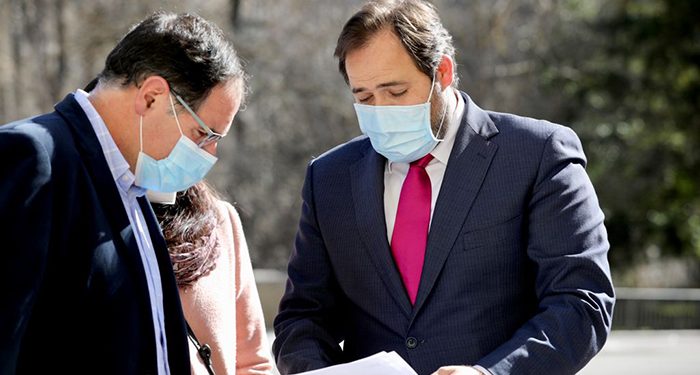 Núñez exige a Page que ordene a sus senadores que apoyen la propuesta del PP para que el comercio minorista turístico pueda beneficiarse de ayudas 1 Núñez exige a Page que ordene a sus senadores que apoyen la propuesta del PP para que el comercio minorista turístico pueda beneficiarse de ayudas