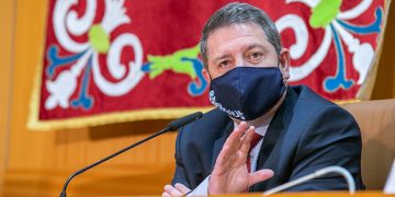 Page valora el ritmo de vacunación de la población mayor que permitirá consolidar una “movilidad controlada” en residencias