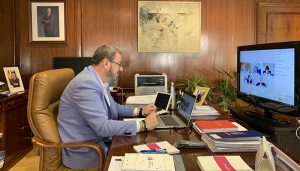 Robles se reúne con la Confederación Hidrográfica del Ebro para tratar cuestiones en torno a los cauces y planes de depuración