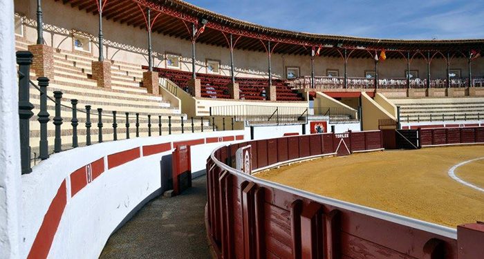 San Clemente se queda sin festejos taurinos y el Equipo de Gobierno culpa a la “gestión de Marisol Herrera”