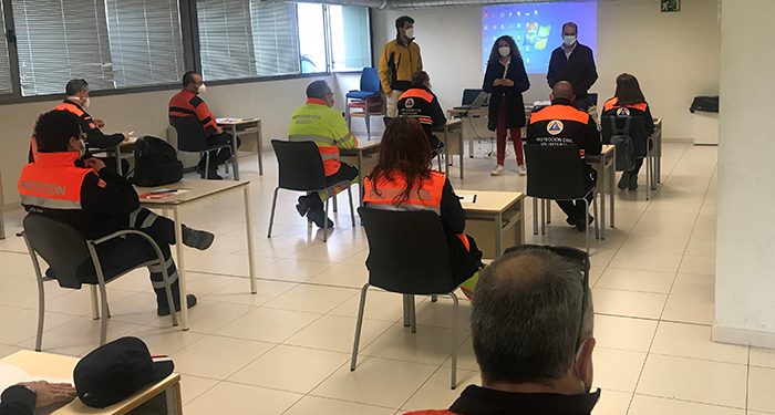 Siete agrupaciones de Protección Civil de Guadalajara se forman en diversas técnicas para actuar ante un incendio en espacios con vegetación