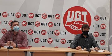 UGT pide a la Consejería de Sanidad mejorar la información sobre la campaña de vacunación a los docentes