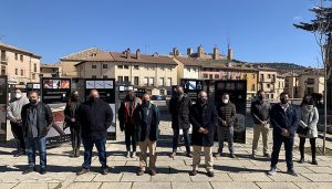 ´El Paseo de los Artesanos´ recala en la plaza de San Francisco de Molina de Aragón para acercar la artesanía hecha en Castilla-La Mancha