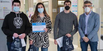 Alumnos de la Escuela Superior de Ingeniería Informática obtienen un puesto destacado en la Google Hash Code 2021