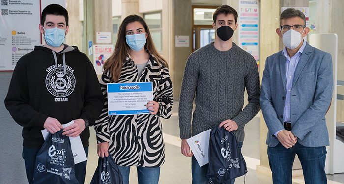 Alumnos de la Escuela Superior de Ingeniería Informática obtienen un puesto destacado en la Google Hash Code 2021