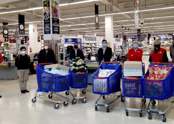 Cáritas Cuenca destina a su Economato los 560 euros recaudados en la exposición solidaria del C. C. Mirador de Cuenca