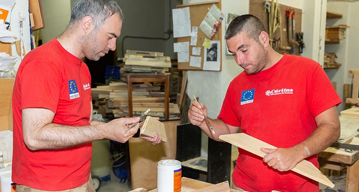 Cáritas Diocesana de Cuenca acompaña a 738 personas a través del Área de Economía Solidaria