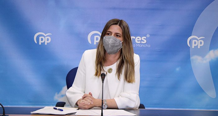 Agudo: “El dinero se tiene que destinar a los castellano-manchegos y no estar guardado en ninguna caja fuerte del Palacio de Fuensalida custodiado por Page” 1 Carolina Agudo