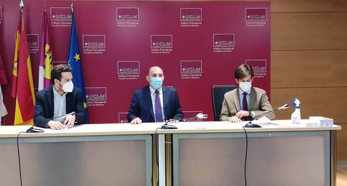 El egresado de la UCLM Daniel Gómez Ramírez obtiene el número 1 provisional en el MIR 2021