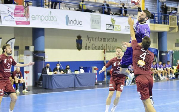 El empuje del Quabit no consigue salvar los dos puntos en casa ante el Valladolid