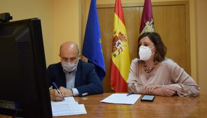 El Gobierno de Castilla-La Mancha prevé la reserva del 7 por ciento de las contrataciones del próximo Plan de Empleo para personas con discapacidad