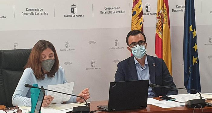 El Gobierno de Castilla-La Mancha reúne al Consejo Regional de Caza para actualizar la orden de vedas y el borrador del Reglamento de Caza 1 El Gobierno de Castilla-La Mancha reúne al Consejo Regional de Caza para actualizar la orden de vedas y el borrador del Reglamento de Caza