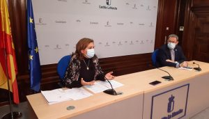 El Gobierno regional ha ampliado en 25 el número de aulas y en 61 el número de docentes en los centros educativos de la ciudad de Guadalajara