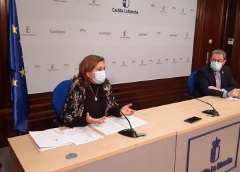 El Gobierno regional ha ampliado en 25 el número de aulas y en 61 el número de docentes en los centros educativos de la ciudad de Guadalajara