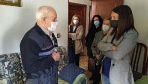 El Gobierno regional impulsa el Plan de Telecuidado Avanzado con 12,5 millones de euros para el cuidado de los mayores en su entorno