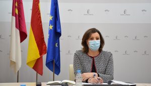 El Gobierno regional lanza una web que aglutina la oferta de comida a domicilio para apoyar al sector de la hostelería en la región