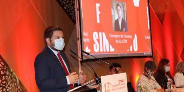 El Gobierno regional pone en valor el papel de agentes sociales para afrontar la recuperación social y económica