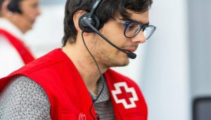 El impacto emocional persistirá más allá del final de la pandemia..., y Cruz Roja Cuenca recuerda que tiene el servicio “Cruz Roja te escucha”