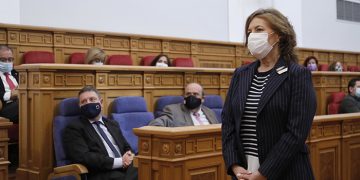 El pleno de las Cortes regionales aprueba la designación de Aurelia Sánchez como senadora en representación de CLM