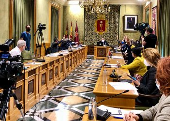 El Pleno del Ayuntamiento de Cuenca aprueba el convenio de bomberos con la Diputación Provincial