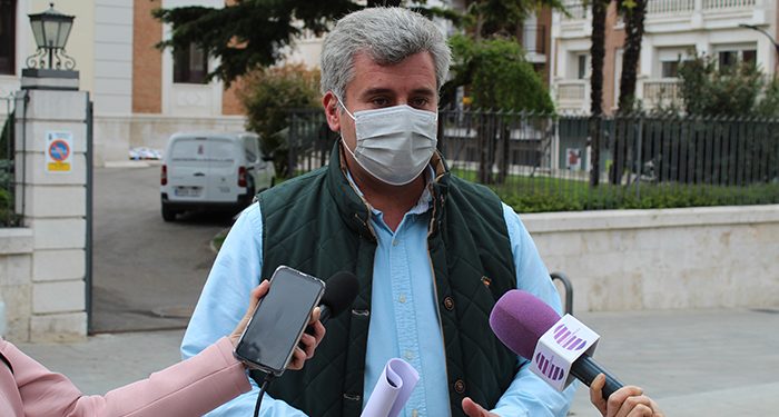 Esteban pide explicaciones a Vega sobre “las mentiras continuadas” de la nueva consejera acerca de su formación y experiencia laboral 1 Esteban pide explicaciones a Vega sobre “las mentiras continuadas” de la nueva consejera acerca de su formación y experiencia laboral