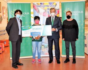 Fundación Eurocaja Rural entrega 7.000 euros a APACE Toledo para favorecer la inserción laboral de personas con parálisis cerebral